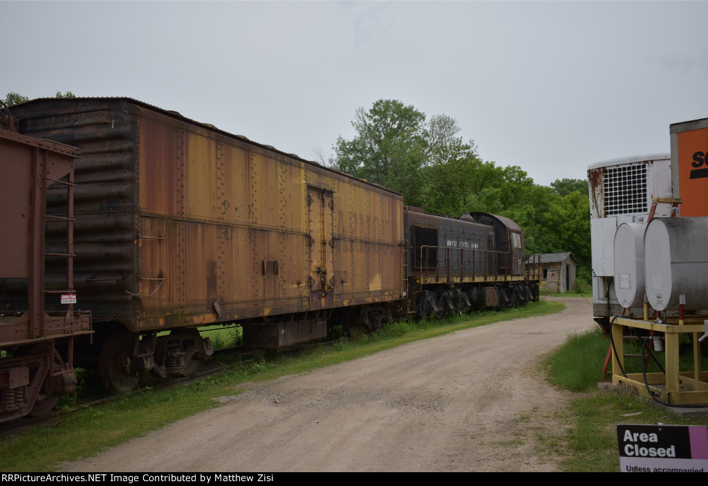 Armour Refrigerator Car and USAX 8651